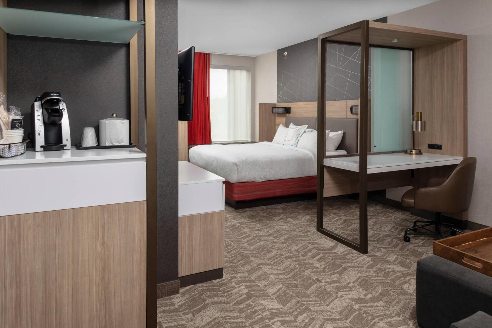 Springhill Suites By Marriott Great Falls Exterior photo