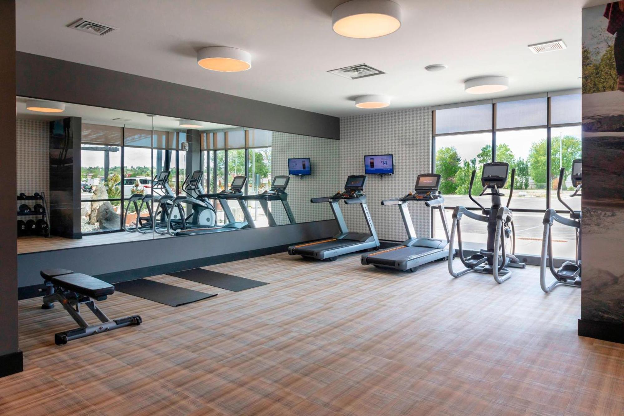 Springhill Suites By Marriott Great Falls Exterior photo